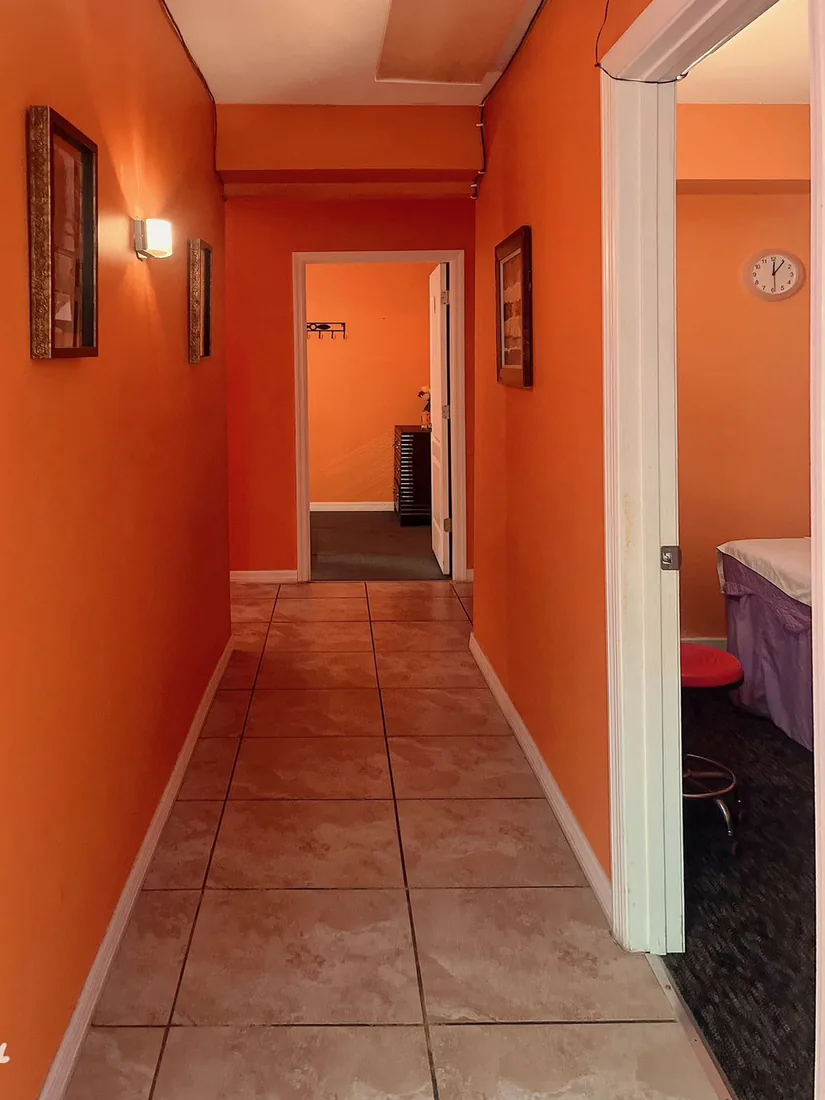A real private treatment room inside Sunny Massage & Spa, Seminole FL